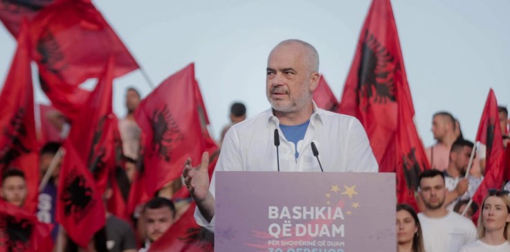 Në shesh dhe në “Zoom”, ja sa persona do të marrin pjesë nesër në mitingun e PS-së