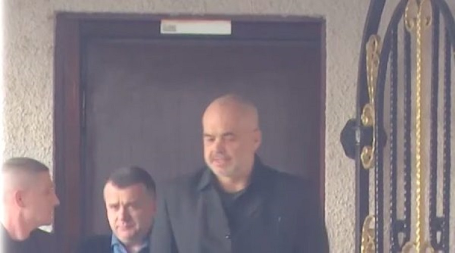 Rama shtyn mbledhjen e Kryesisë së PS-së, ja kur do të finalizohet lista e kandidatëve për deputetë Rama shtyn mbledhjen e Kryesisë së PS-së, ja kur do të finalizohet lista e kandidatëve për deputetë