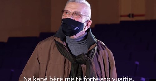 U rreshtua me PS, reagon për herë të parë aktori Robert Ndrenika: Zot çfarë çudirash! Më shan djali i shokut Ali Manaj pse paskam bërë spot. Ky ga..ruci… U rreshtua me PS, reagon për herë të parë aktori Robert Ndrenika: Zot çfarë çudirash! Më shan djali i shokut Ali Manaj pse paskam bërë spot. Ky ga..ruci…