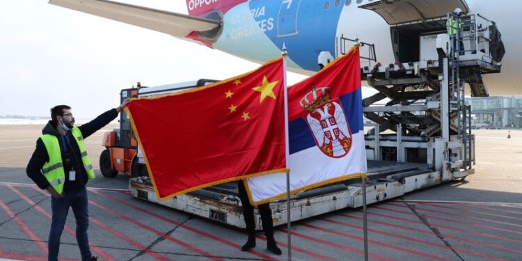 BE-ja ose Europa k*rvë kthehet në identitet: Shtrëngon eksportin e vaksinave për Ballkanin! BE-ja ose Europa k*rvë kthehet në identitet: Shtrëngon eksportin e vaksinave për Ballkanin!