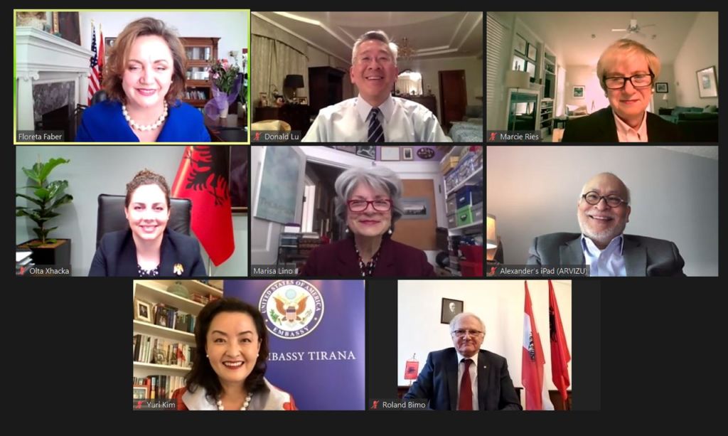 Xhaçka, bisedë virtuale me Yuri Kim, dhe disa ish-ambasadorë amerikanë në Shqipëri: Mirënjohje për mbështetjen Xhaçka, bisedë virtuale me Yuri Kim, dhe disa ish-ambasadorë amerikanë në Shqipëri: Mirënjohje për mbështetjen