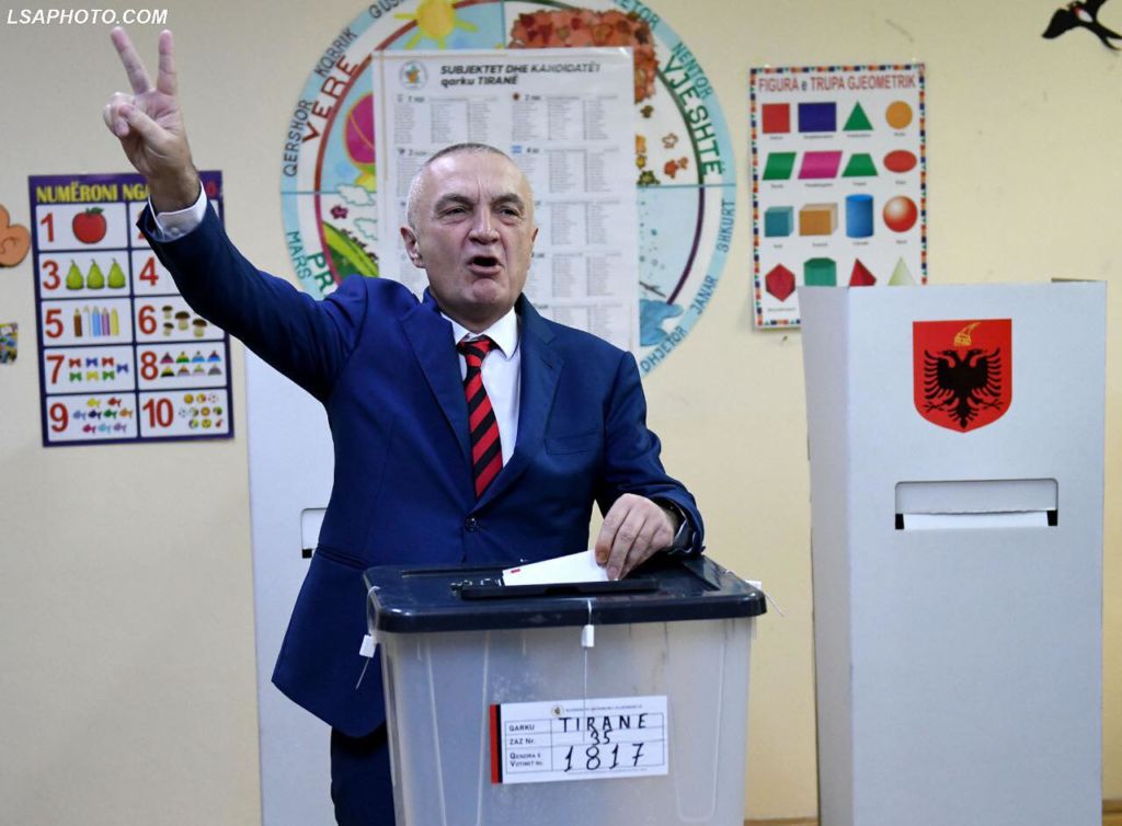 Bie pretendimi i Ilir Metës për votat e pavlefshme: Përqindja më e lartë në qarqet ku fitoi opozita dhe ku PS-ja humbi mandat për 140 vota Bie pretendimi i Ilir Metës për votat e pavlefshme: Përqindja më e lartë në qarqet ku fitoi opozita dhe ku PS-ja humbi mandat për 140 vota