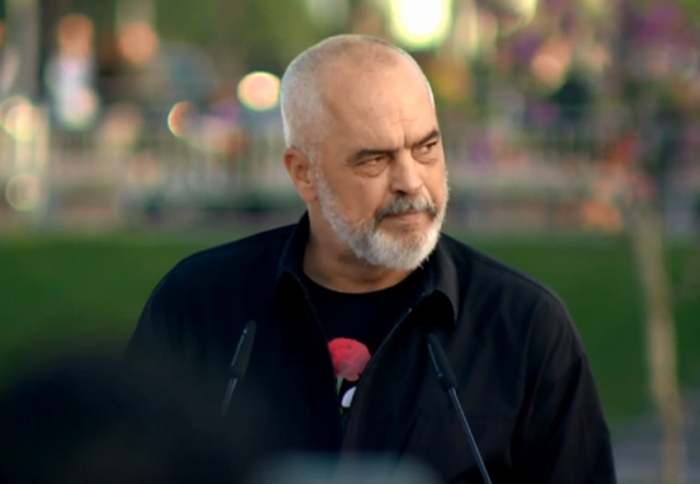 Festa te sheshi “Skënderbej”, Rama thirrje kundërshtarëve: Nuk mjafton vetëm vullneti ynë, nëse arrijmë të bashkojmë forcat me PD do të … Festa te sheshi “Skënderbej”, Rama thirrje kundërshtarëve: Nuk mjafton vetëm vullneti ynë, nëse arrijmë të bashkojmë forcat me PD do të …