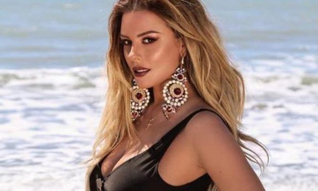 “Origjina ime është greke”! Rrëfehet ‘pa dorashka’ këngëtarja që përfaqëson Shqipërinë në Eurovizion