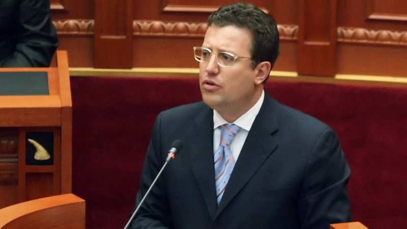 E ëma e të ndjerit Sokol Olldashi prek me mesazhin: Kjo video më emocionoi gjer në lotë E ëma e të ndjerit Sokol Olldashi prek me mesazhin: Kjo video më emocionoi gjer në lotë