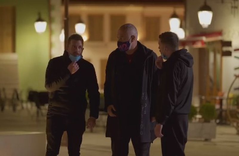 VIDEO/ “Ore më lini të iki”! Ramës i ‘zënë pritë’ dy aktorët e njohur VIDEO/ “Ore më lini të iki”! Ramës i ‘zënë pritë’ dy aktorët e njohur