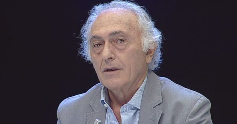 “Kjo është skandaloze”, Frrok Çupi shpërthen pas deklaratës së Kryemadhit dhe ka një paralajmërim: Tani po e ndjejnë se po u tundet toka nën këmbë! “Kjo është skandaloze”, Frrok Çupi shpërthen pas deklaratës së Kryemadhit dhe ka një paralajmërim: Tani po e ndjejnë se po u tundet toka nën këmbë!