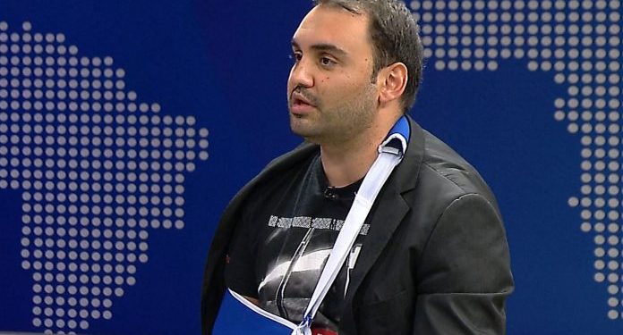 Video që po bën xhiron e rrjetit, Belind Këlliçi harron se çfarë gënjeu 5 minuta më parë për emrin ‘Belo’ Video që po bën xhiron e rrjetit, Belind Këlliçi harron se çfarë gënjeu 5 minuta më parë për emrin ‘Belo’