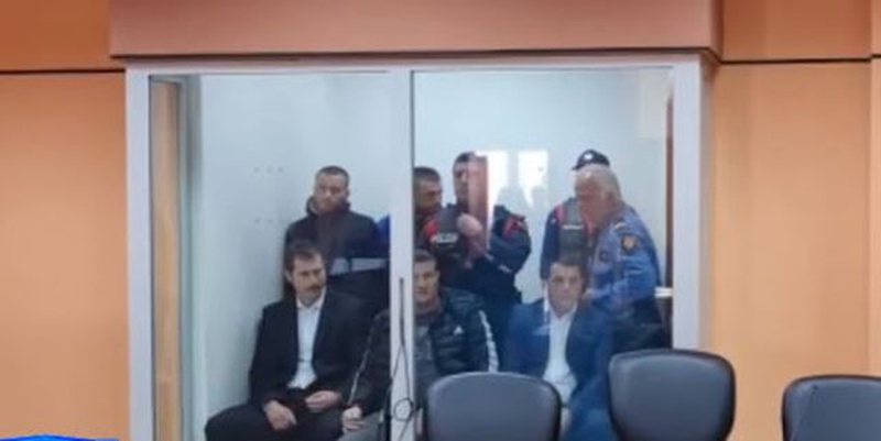 Dëshmia e autorit të ngjarjes në Elbasan: Jam i trajnuar dhe i betuar për mbrojtjen e jetës së qytetarëve Dëshmia e autorit të ngjarjes në Elbasan: Jam i trajnuar dhe i betuar për mbrojtjen e jetës së qytetarëve