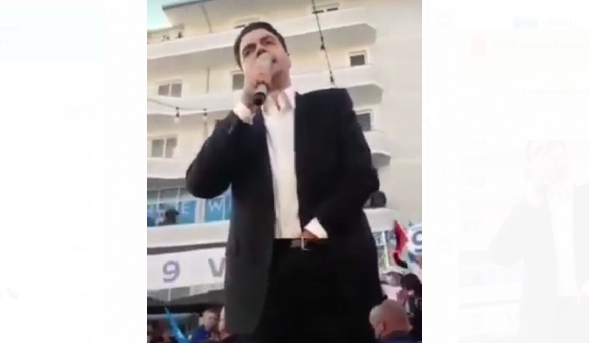 Artan Fuga tallet me Bashën: Vetëm pasi hëngri bananen, pa se kishte organ seksual Artan Fuga tallet me Bashën: Vetëm pasi hëngri bananen, pa se kishte organ seksual