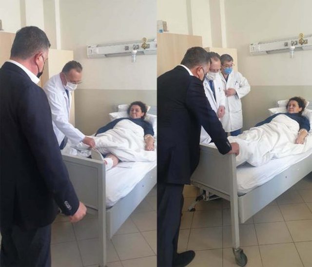 Skandali i “media qivureve” të opozitës rrugore: “Harrojnë” vrasësin dhe i bëjnë biografinë viktimës në Elbasanit duke e nxjerrë kriminelë! Padashje publikojnë biografin e dy ish policëve të plagosur paramilitarë të PD-së! Skandali i “media qivureve” të opozitës rrugore: “Harrojnë” vrasësin dhe i bëjnë biografinë viktimës në Elbasanit duke e nxjerrë kriminelë! Padashje publikojnë biografin e dy ish policëve të plagosur paramilitarë të PD-së!