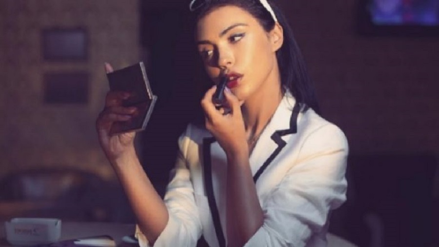 “Vajzat në TV-të shqiptare ngacmohen e abuzohen…” moderatorja: Jo të gjitha do bëheni yje, dikush do bëjë edhe pastruesen “Vajzat në TV-të shqiptare ngacmohen e abuzohen…” moderatorja: Jo të gjitha do bëheni yje, dikush do bëjë edhe pastruesen