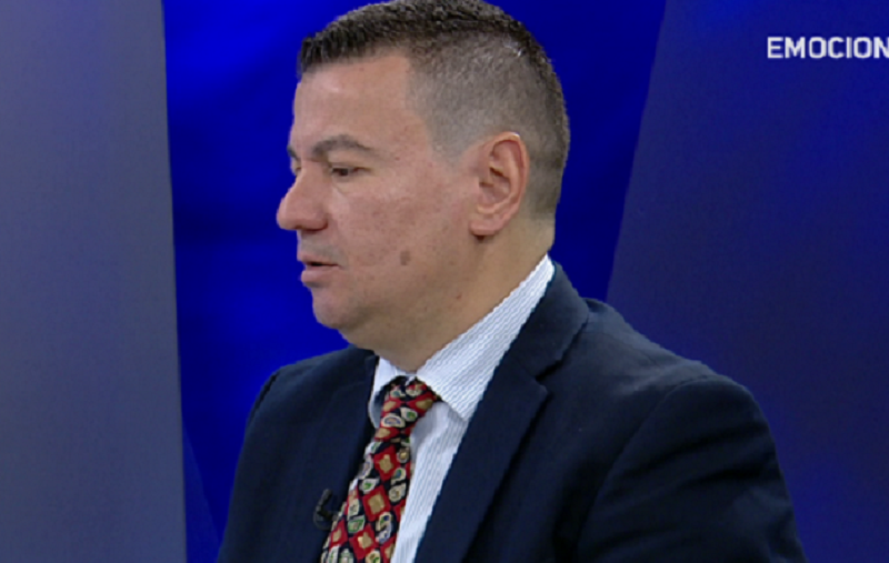 Flet gazetari që e akuzuan si “patronazhisti” i Sali Berishës: Kjo është shkelje flagrante e të drejtave të njeriut