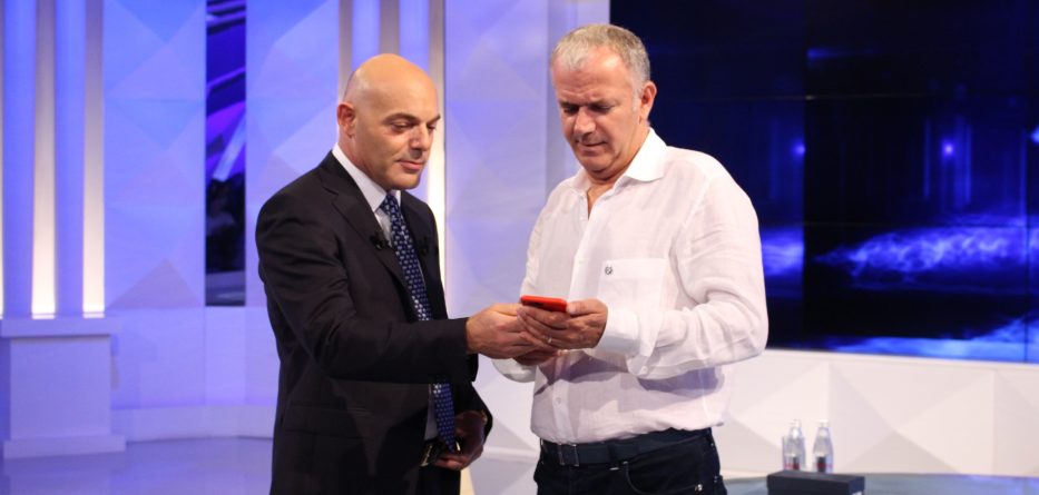 Aleksandër Frangaj e talli live për Metën, Nikoll Lesi i përgjigjet: Më tha mirë Ngjela për ty që të kem kujdes, o mosmirënjohës