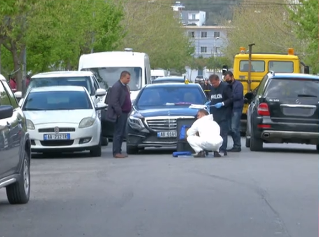 Kjo është makina ku mendohet se ishin fshehur paratë dhe kartat e identitetit për të blerë votat në Elbasan