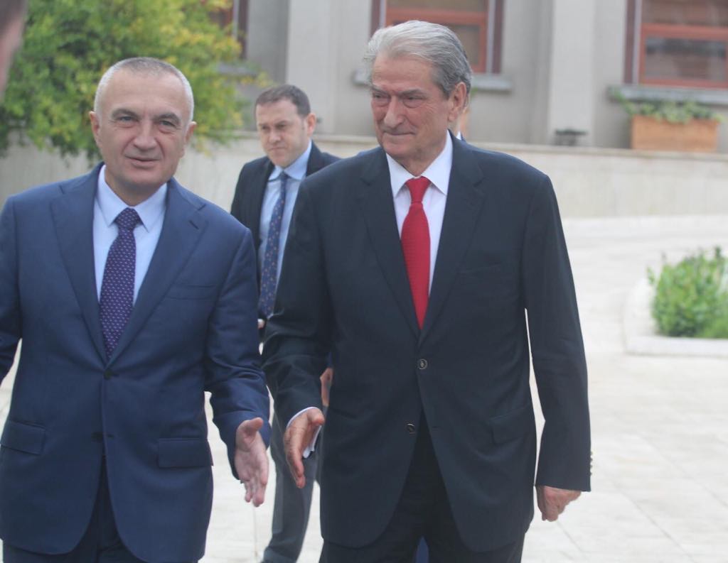 Sali Berisha: Fat i madh për Shqipërinë, nëse rikthehemi ne në pushtet. Vrasjen e Elbasanit e bëri Rama Sali Berisha: Fat i madh për Shqipërinë, nëse rikthehemi ne në pushtet. Vrasjen e Elbasanit e bëri Rama