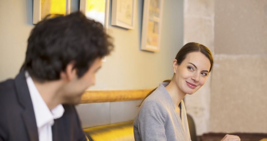 Aleati i Bashës, n/kryetari i Sali Shehut të tmerron pa pasur pushtet, imagjinoni çfarë ndodh nës këta vijnë vërtet në pushtet! I kërkon qytetares të bëhet e dashura e tij: Do të jesh drejtoreshë kur të vijmë në pushtet