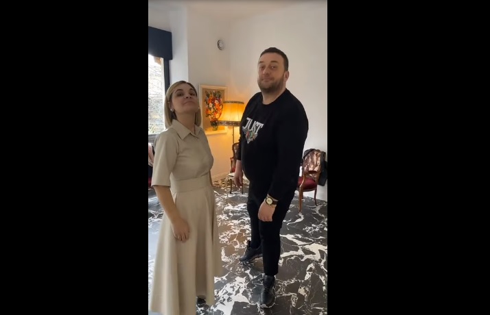 Olti Curri kërkon ndarjen e Shqipërisë veri-jug: Koha të shpallim pavarësinë nga dashnorët e diktaturës Olti Curri kërkon ndarjen e Shqipërisë veri-jug: Koha të shpallim pavarësinë nga dashnorët e diktaturës