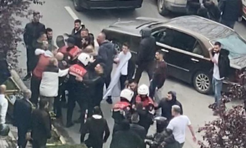 EMRAT/ Kush janë 5 të plagosurit në xhaminë Dine Hoxha në Tiranë EMRAT/ Kush janë 5 të plagosurit në xhaminë Dine Hoxha në Tiranë