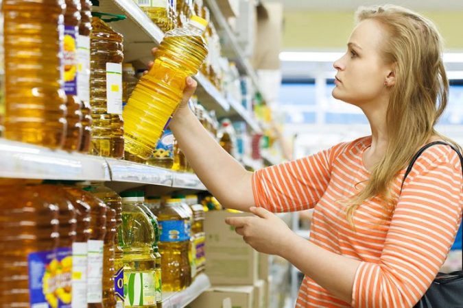 Pse u rrit çmimi i vajit me 60% brenda vitit, në Shqipëri? Pse u rrit çmimi i vajit me 60% brenda vitit, në Shqipëri?