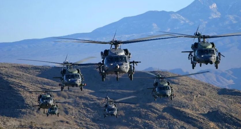 Zyrtari i lartë amerikan: Shqipëria do të marrë helikopterë “Black Hawk”! Në Kuçovë janë vendosur raketahedhëset “Patriot” Zyrtari i lartë amerikan: Shqipëria do të marrë helikopterë “Black Hawk”! Në Kuçovë janë vendosur raketahedhëset “Patriot”