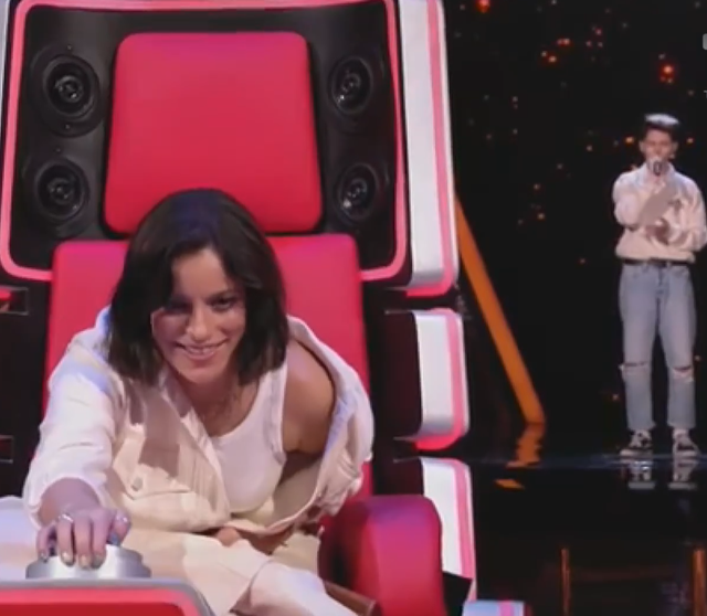 Ngriti në këmbë gjithë publikun me zërin e tij të mrekullueshëm, 15-vjeçari shqiptar shkëlqen në ‘The Voice Kids’ në Gjermani: I kam mbajtur sytë e mbyllur deri në fund! Ngriti në këmbë gjithë publikun me zërin e tij të mrekullueshëm, 15-vjeçari shqiptar shkëlqen në ‘The Voice Kids’ në Gjermani: I kam mbajtur sytë e mbyllur deri në fund!