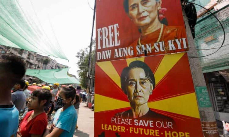 Mianmar: Junta thotë se Aung San Suu Kyi do të dalë në gjykatë Mianmar: Junta thotë se Aung San Suu Kyi do të dalë në gjykatë