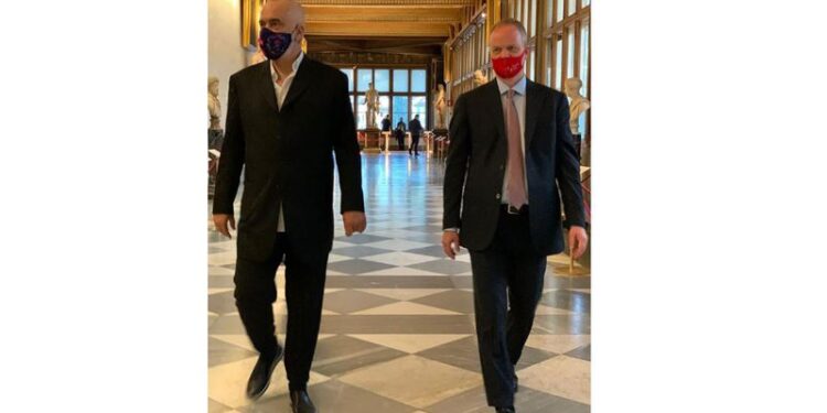 Media italiane jehonë për vizitën e Edi Ramës në Firenze: Kryeministri-piktor viziton veprën që e ka frymëzuar Media italiane jehonë për vizitën e Edi Ramës në Firenze: Kryeministri-piktor viziton veprën që e ka frymëzuar