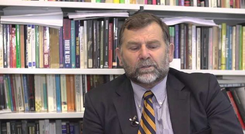 Shenasi Rama: Ja lidhjet e PD me Sigurimin e Shtetit, filmimi i mbledhjes në bodrum, Saliut po i del loja nga duart, kush e rrëmbeu medaljen e parë të Lëvizjes së Dhjetorit Shenasi Rama: Ja lidhjet e PD me Sigurimin e Shtetit, filmimi i mbledhjes në bodrum, Saliut po i del loja nga duart, kush e rrëmbeu medaljen e parë të Lëvizjes së Dhjetorit