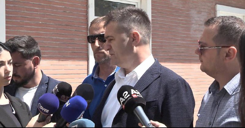 Ibsen Elezi gozhdon Bashën dhe zbardh skenaret kundra demokratëve: Ky ishte një mashtrim i rëndë! Ja 8 “pislliqet” që u bëri kreu i PD-së demokratëve të Kukësit! Ibsen Elezi gozhdon Bashën dhe zbardh skenaret kundra demokratëve: Ky ishte një mashtrim i rëndë! Ja 8 “pislliqet” që u bëri kreu i PD-së demokratëve të Kukësit!