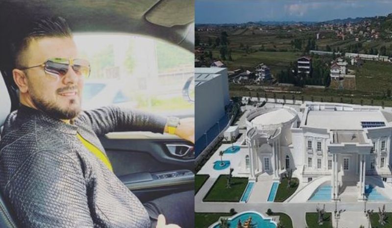 V.rasje apo vetëv.rasje?! Një vit më parë pronari i ‘Adorions Palace’ gjendet i v.dekur në vilën e tij në Farkë, prokuroria zbardh detaje të reja V.rasje apo vetëv.rasje?! Një vit më parë pronari i ‘Adorions Palace’ gjendet i v.dekur në vilën e tij në Farkë, prokuroria zbardh detaje të reja