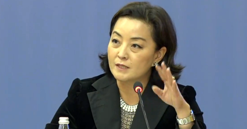 Ambasada e SHBA mesazh Berishës dhe kritikëve: Yuri Kim merr urdhra vetëm nga Uashingtoni dhe flet në emër të DASH Ambasada e SHBA mesazh Berishës dhe kritikëve: Yuri Kim merr urdhra vetëm nga Uashingtoni dhe flet në emër të DASH