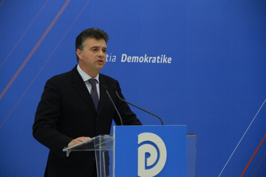 “Demokrati e mund autokratin, por ky nuk është rasti i Bashës”