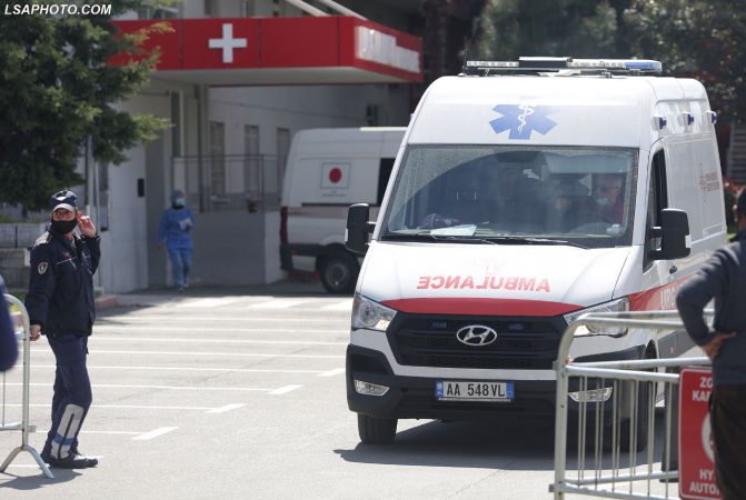 Ministria e Shëndetësisë: Asnjë humbje jete, mijëra të testuar vetëm 20 raste të reja në 24 orët e fundit Ministria e Shëndetësisë: Asnjë humbje jete, mijëra të testuar vetëm 20 raste të reja në 24 orët e fundit