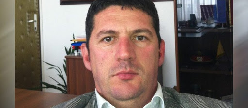 Shefi i antidrogës humbi gjurmët në kufi me Shqipërinë, telefoni i fikur alarmoi bashkëshorten Shefi i antidrogës humbi gjurmët në kufi me Shqipërinë, telefoni i fikur alarmoi bashkëshorten