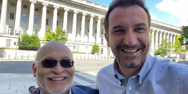 “Kënaqësi të takoj një mik të vjetër”, Veliaj dhe Arvizu bëhen bashkë në Uashington “Kënaqësi të takoj një mik të vjetër”, Veliaj dhe Arvizu bëhen bashkë në Uashington