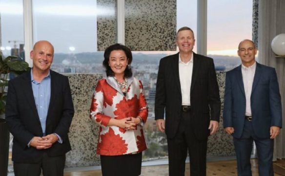 Tre gjeneralë me katër yje në krye të “Defender 21”: Ambasadorja e SHBA Yuri Kim i’u uron mirëseardhjen Tre gjeneralë me katër yje në krye të “Defender 21”: Ambasadorja e SHBA Yuri Kim i’u uron mirëseardhjen