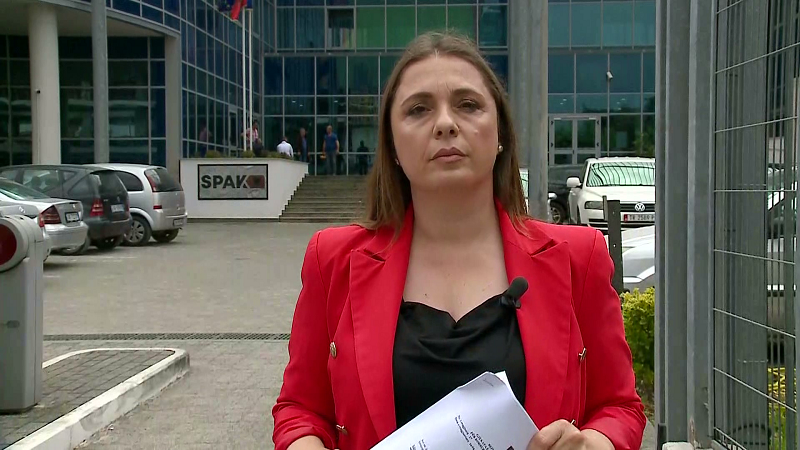 Sekuestrimi pasuror i 3 ish-gjyqtarëve, gazetarja: Nën hetim edhe 7 ish-gjyqtarë të tjerë Sekuestrimi pasuror i 3 ish-gjyqtarëve, gazetarja: Nën hetim edhe 7 ish-gjyqtarë të tjerë