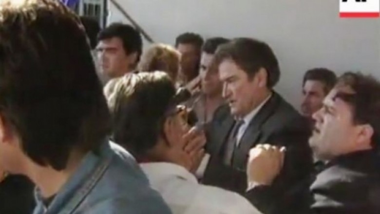 Dimri i përgj.akur i ’97-ës dhe tirani i lirë në Tiranë! Dimri i përgj.akur i ’97-ës dhe tirani i lirë në Tiranë!