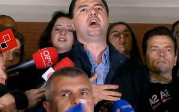 Basha vazhdon ëndërron apo tall “gajden” me ata që e degjojnë: Rezultatit kanë qenë “shokuese dhe tronditëse! ”Ramën e përmbysim, beteja do të vazhdojë… duke humbur me krenari” Basha vazhdon ëndërron apo tall “gajden” me ata që e degjojnë: Rezultatit kanë qenë “shokuese dhe tronditëse! ”Ramën e përmbysim, beteja do të vazhdojë… duke humbur me krenari”