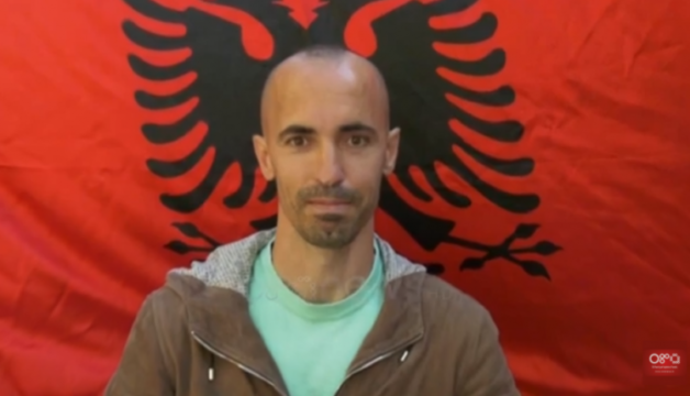 “Kemi diçka në ADN“, kampioni shqiptar i Europës në Muay-Thai: Jemi rraca më e fortë në botë “Kemi diçka në ADN“, kampioni shqiptar i Europës në Muay-Thai: Jemi rraca më e fortë në botë