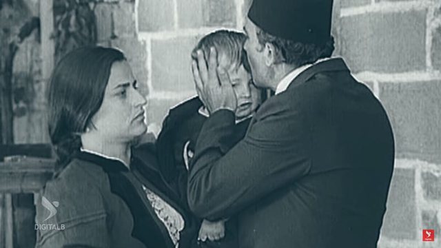 Covid-19 rëndon gjendjen shëndetësore të aktorit të njohur shqiptar, përfundon i intubuar tek infektivi Covid-19 rëndon gjendjen shëndetësore të aktorit të njohur shqiptar, përfundon i intubuar tek infektivi