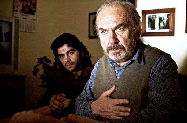 Ndahet nga jeta aktori Guljem Radoja, mbahej i intubuar pas infektimit me covid Ndahet nga jeta aktori Guljem Radoja, mbahej i intubuar pas infektimit me covid