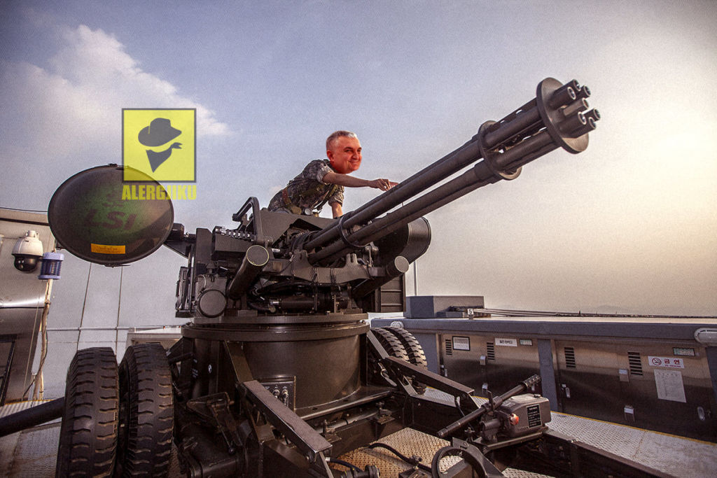 FOTO/ Plas tallja në rrjet për humbësin e zgjedhjeve Luli: Flijeni mëndjen, nuk iki pa mundur Ramën FOTO/ Plas tallja në rrjet për humbësin e zgjedhjeve Luli: Flijeni mëndjen, nuk iki pa mundur Ramën