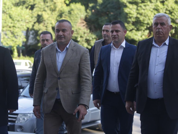 Basha takon kandidatët për deputetë, pas humbjes së zgjedhjeve: Ne fituam, po nuk i ruajtëm dot votat… na vodhën?! S’ka gjë, sot jemi më të fortë se kurrë