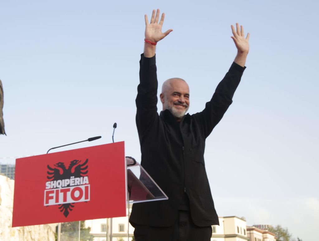 “Diktatori” Edi Rama, që na mori frymën “Diktatori” Edi Rama, që na mori frymën