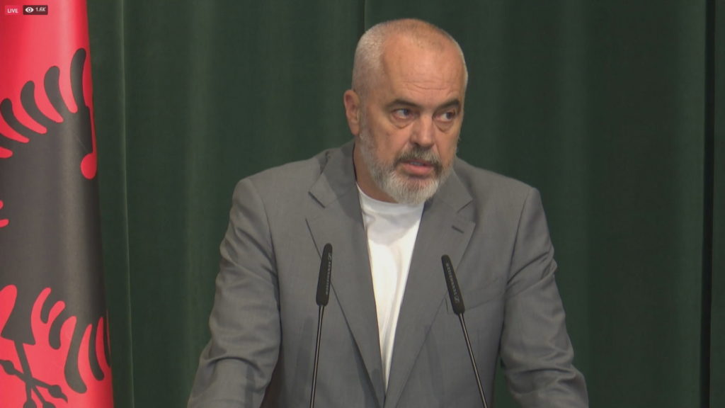 Edi Rama sulmon BE-në: Ka marrë “peng” Kosovën se ashtu do Serbia, kjo është e turpshme Edi Rama sulmon BE-në: Ka marrë “peng” Kosovën se ashtu do Serbia, kjo është e turpshme