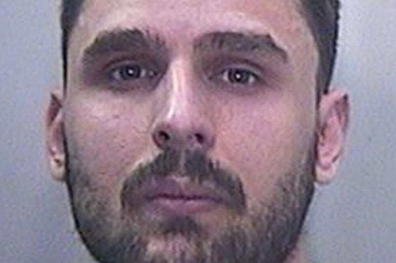 “Paratë ia çonte babait me kancer në Athinë…” 28-vjeçari shqiptar dënohet me burg në Britani