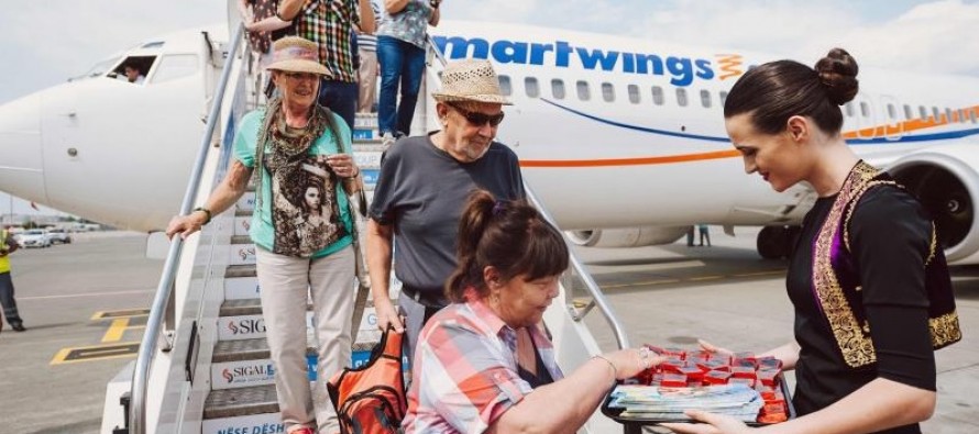 Turistët e huaj mbërrijnë në Vlorë: Pushues nga Rusia, Serbia dhe Brazili hapin sezoni turistik “ilegalisht” pa nisur zyrtarisht! Turistët e huaj mbërrijnë në Vlorë: Pushues nga Rusia, Serbia dhe Brazili hapin sezoni turistik “ilegalisht” pa nisur zyrtarisht!