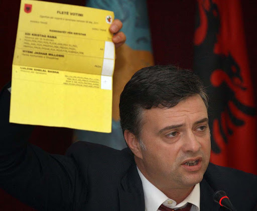 Arben Ristani pranon se si i’a dha bashkinë  Bashës : “Lideri po e çon PD nga humbja në humbje, Rama nuk e lëshon Lulin”!  S’ka njeri që se di se një fitore të vetëm e mori me brekë nëpër këmbë